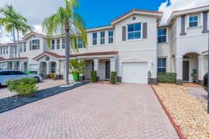 featured image of 102 Riverwalk Cir #102
