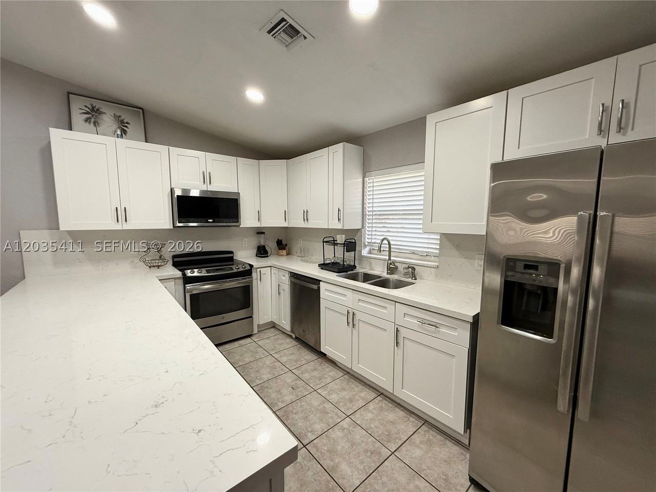 1840 Jefferson St #B - Photo 5 of 23