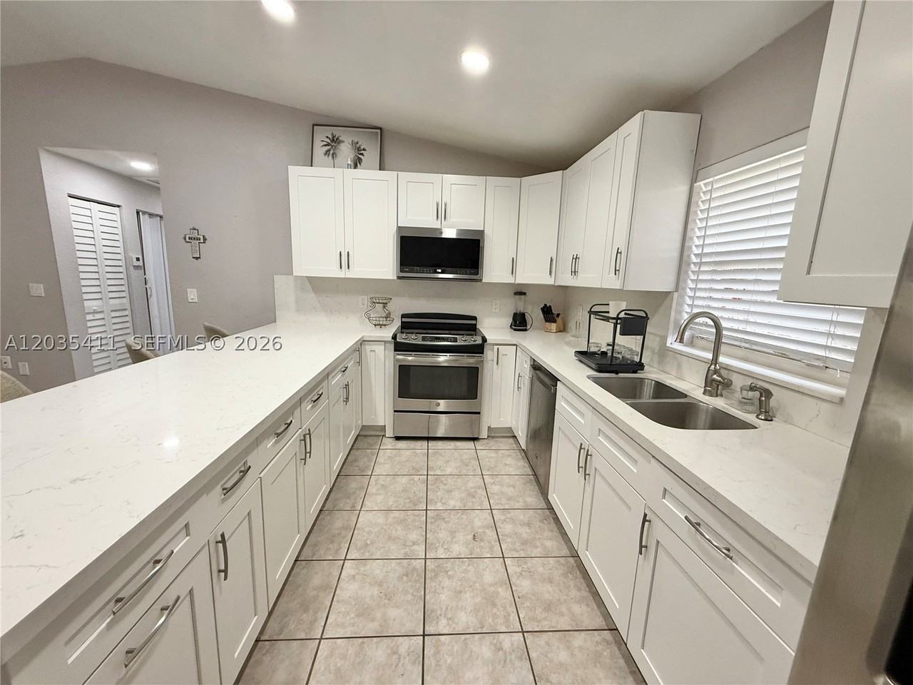 1840 Jefferson St #B - Photo 6 of 23