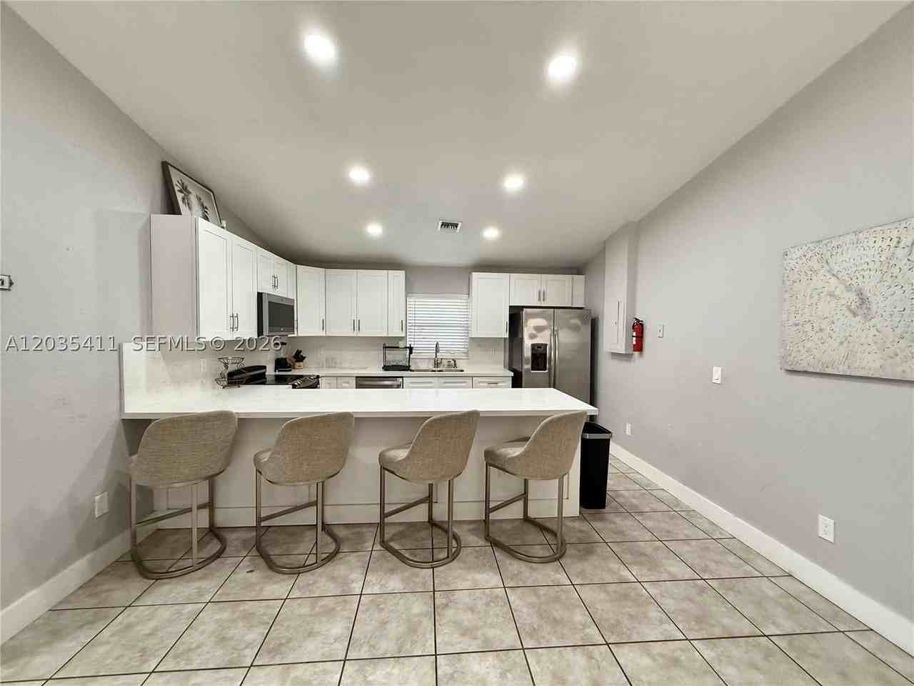 1840 Jefferson St #B - Photo 7 of 23