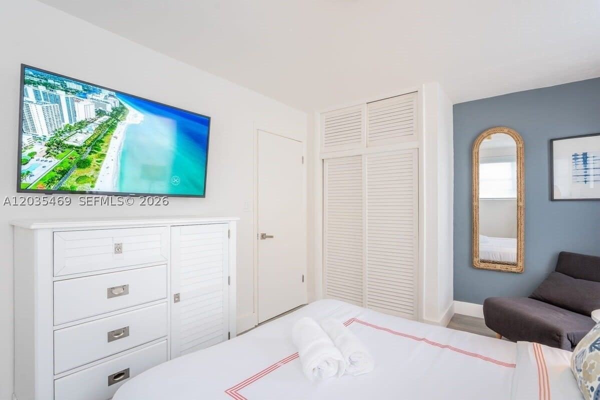 7834 Abbott Ave #7 - Photo 7 of 21