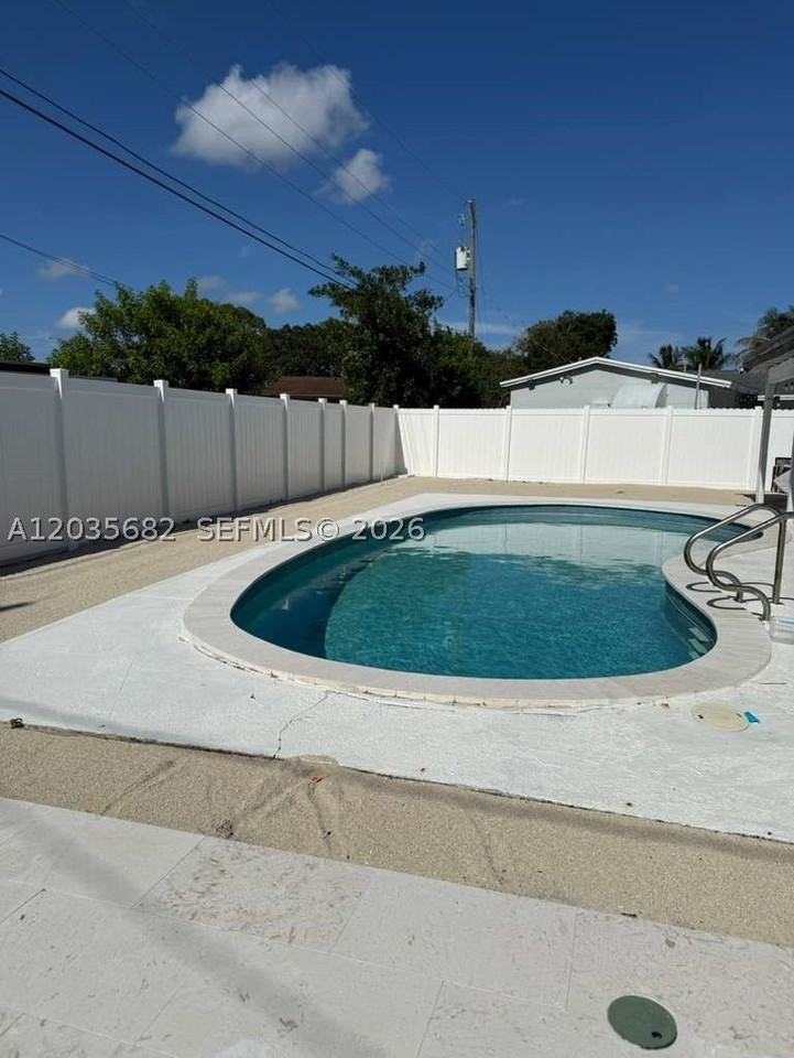 3811 Nw 6th Pl #0