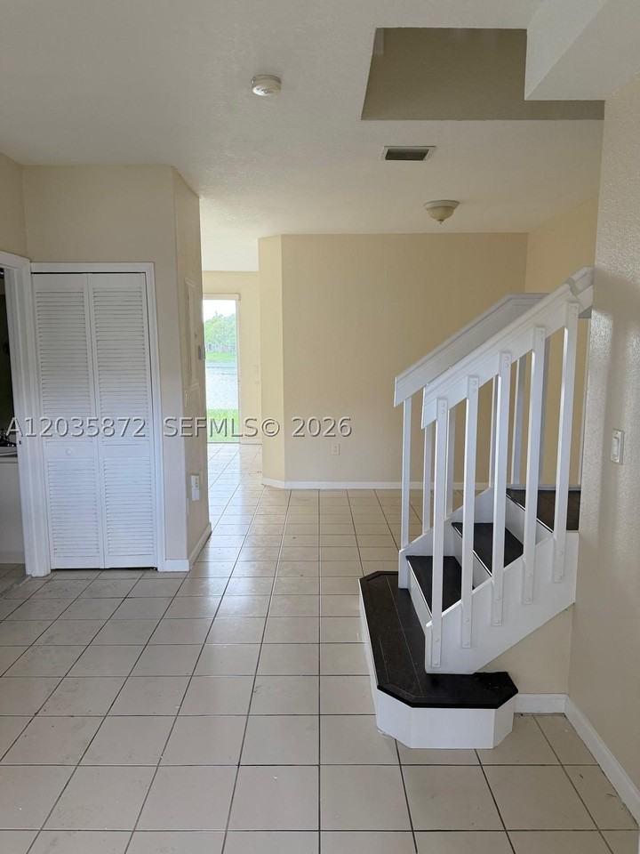1414 Se 24th Ct #369 - Photo 6 of 13