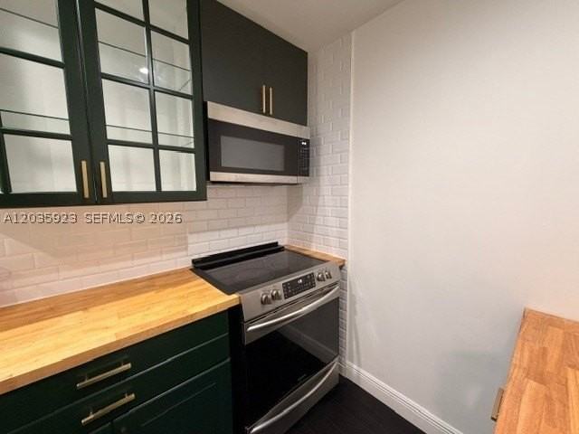 21455 Nw 39th Ave #1 - Photo 5 of 17