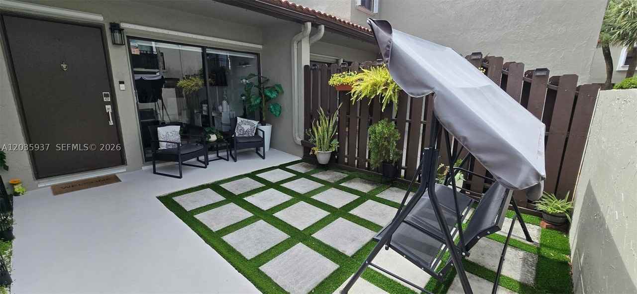 15370 Sw 104th Ter #7 - Photo 3 of 18