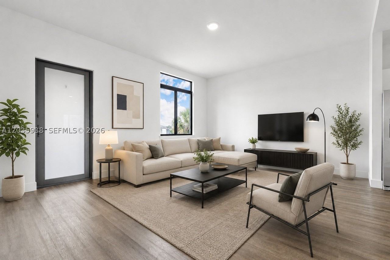 440 E 16th St #436 - Photo 3 of 42
