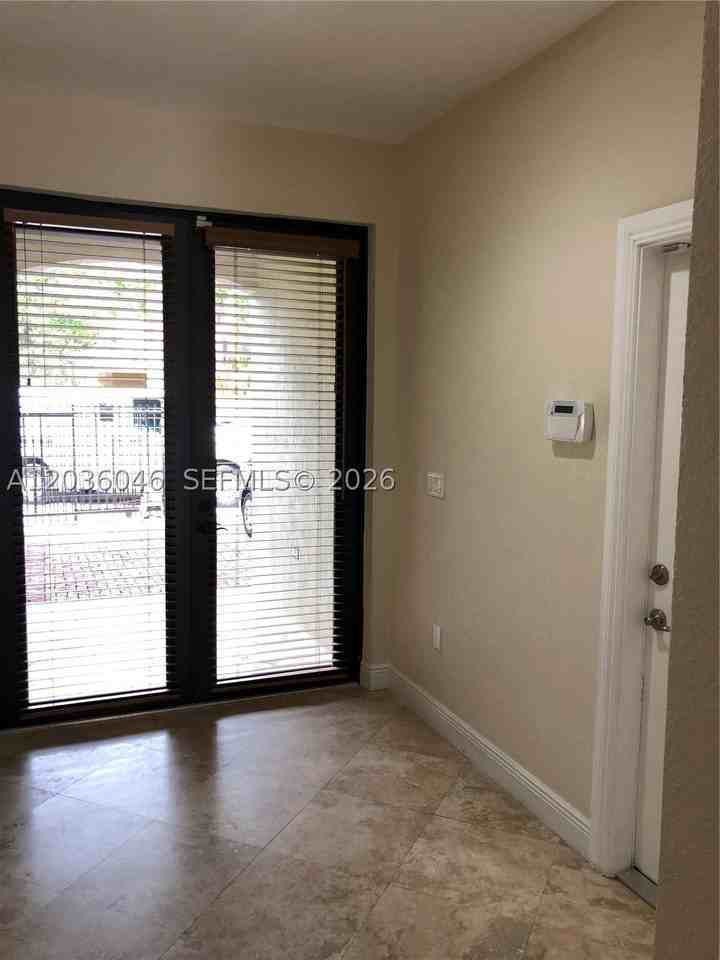 3227 Gifford Ln #3227 - Photo 3 of 37