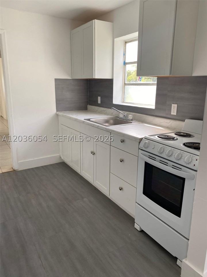 10680 Sw 172nd St #10682 - Photo 6 of 10