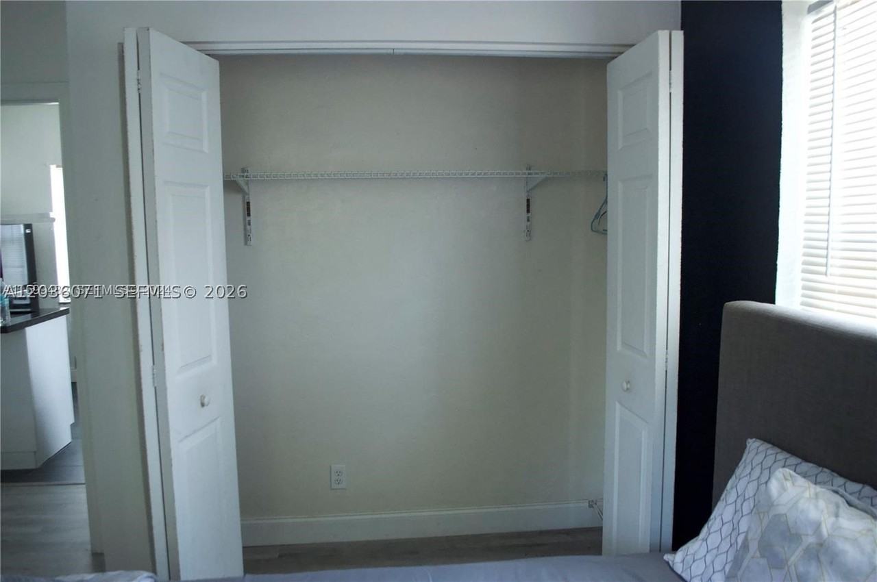 5530 N Miami Ave #2 - Photo 5 of 8