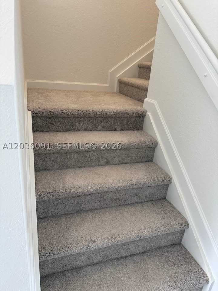 1539 Nw 1st Ave #1 - Photo 7 of 17