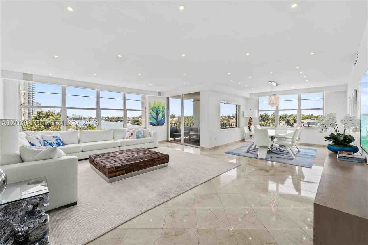 5640 Collins Ave #4D - Photo 3 of 25
