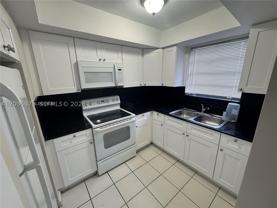 1370 Ne 119th St - Photo 1 of 1