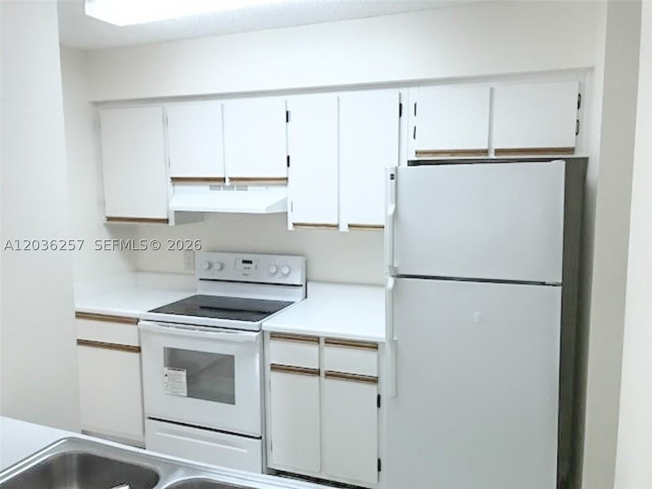 630 S Park Rd #25-3 - Photo 2 of 13