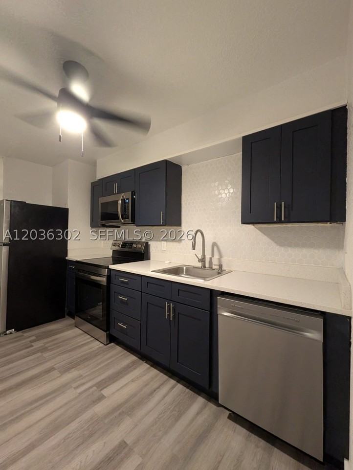 614 Pear St - Photo 2 of 17