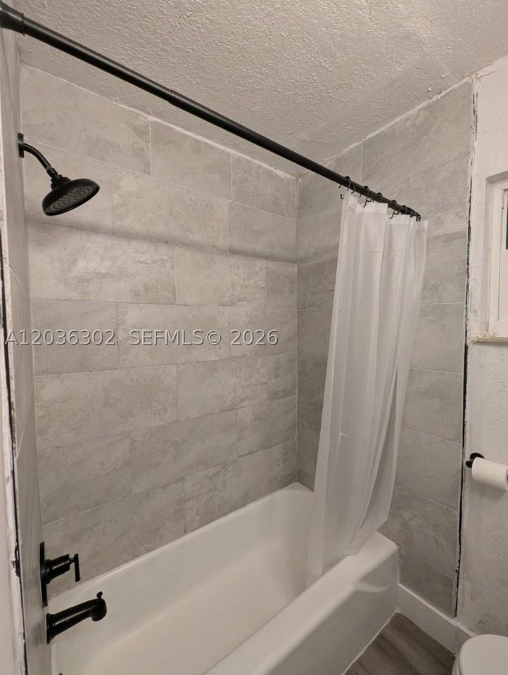 614 Pear St - Photo 5 of 17