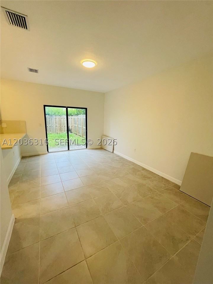28679 Sw 132nd Ct - Photo 5 of 13