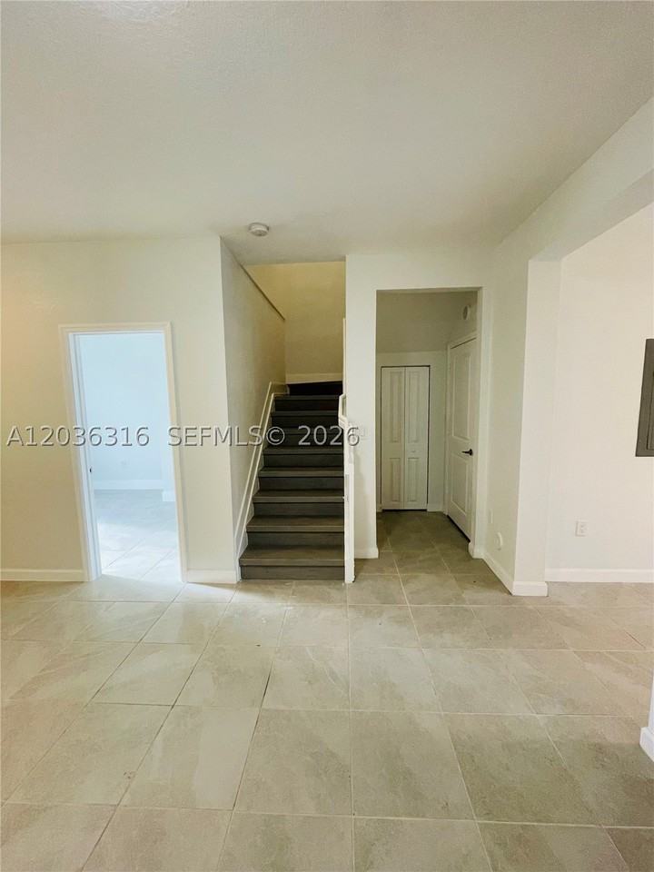 28679 Sw 132nd Ct - Photo 7 of 13