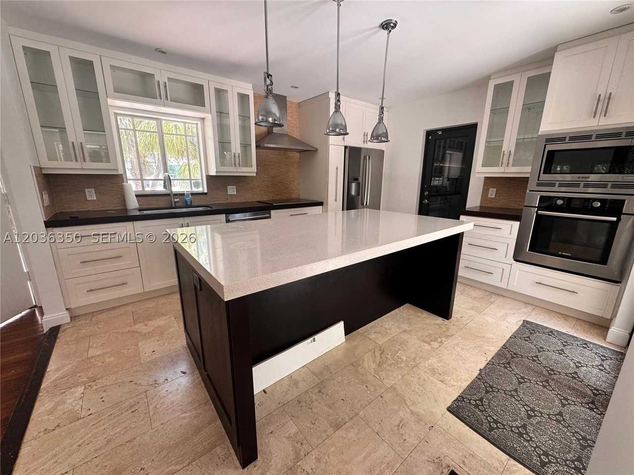 5930 Sw 80th St #5930 - Photo 4 of 12