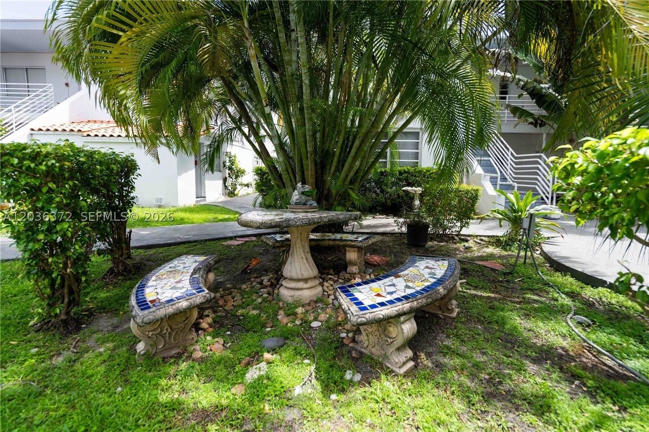 8315 Byron Ave #7A - Photo 6 of 8