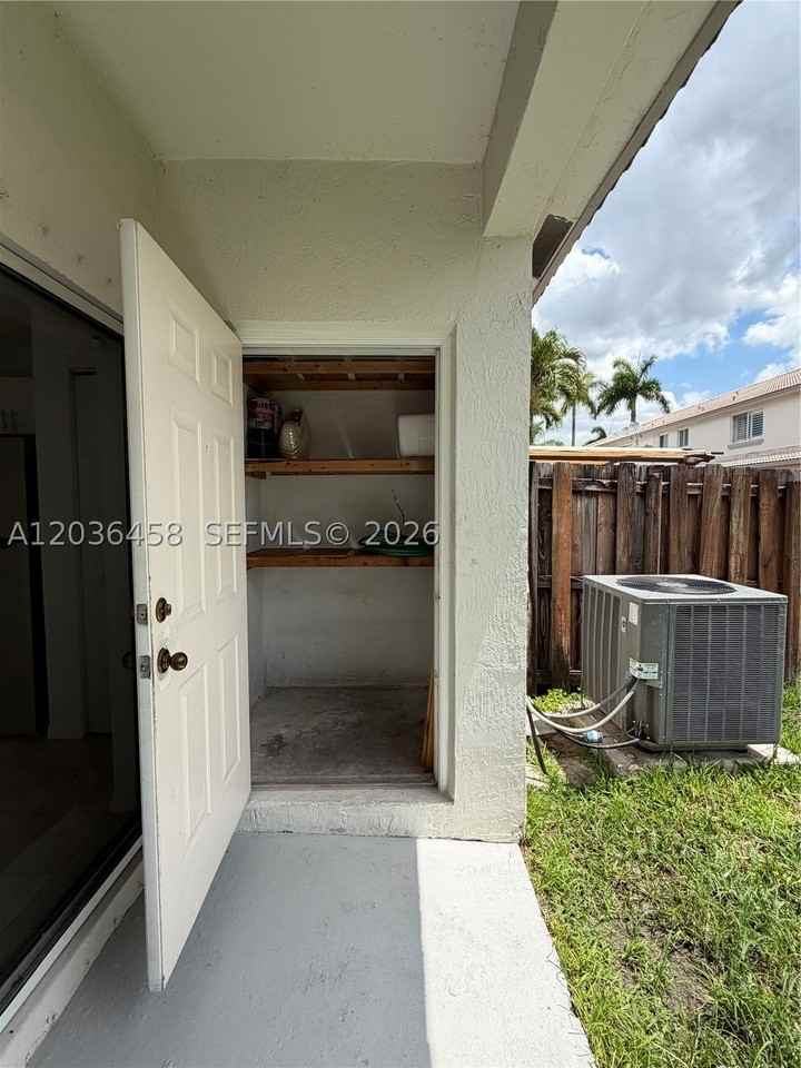 7455 Sw 162nd Pl #NA - Photo 3 of 34
