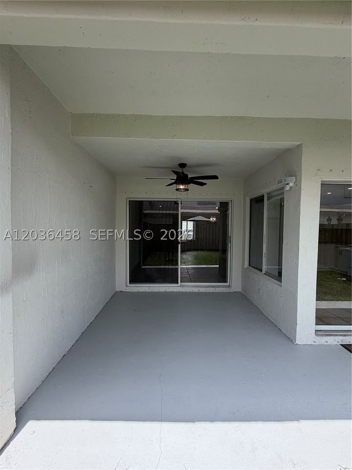 7455 Sw 162nd Pl #NA - Photo 4 of 34