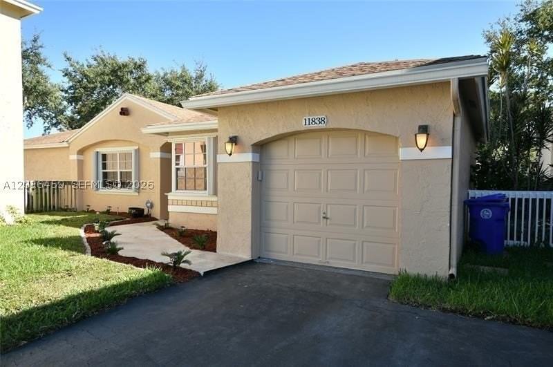 11838 Nw 13th St - Photo 3 of 21