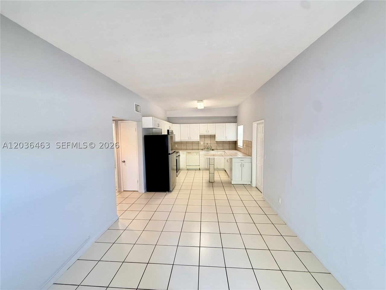 2503 Nw 5th Ave #1 - Photo 3 of 11