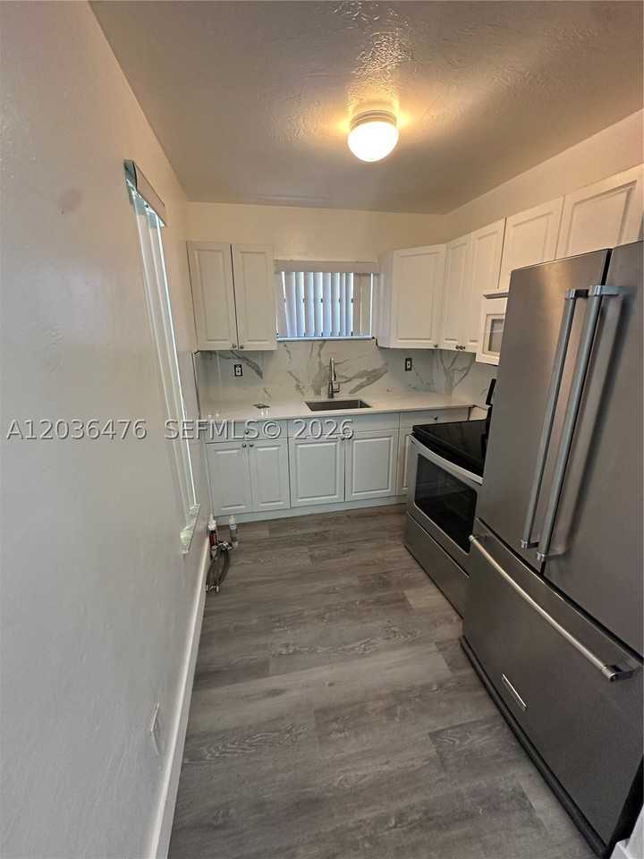 1670 Harding St #A - Photo 2 of 15
