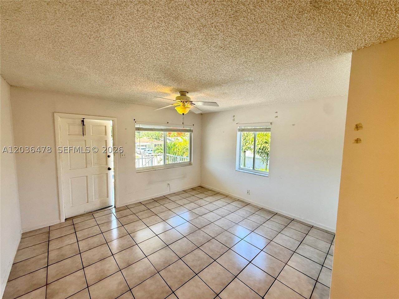 912 Ne 17th Ct #4 - Photo 6 of 7