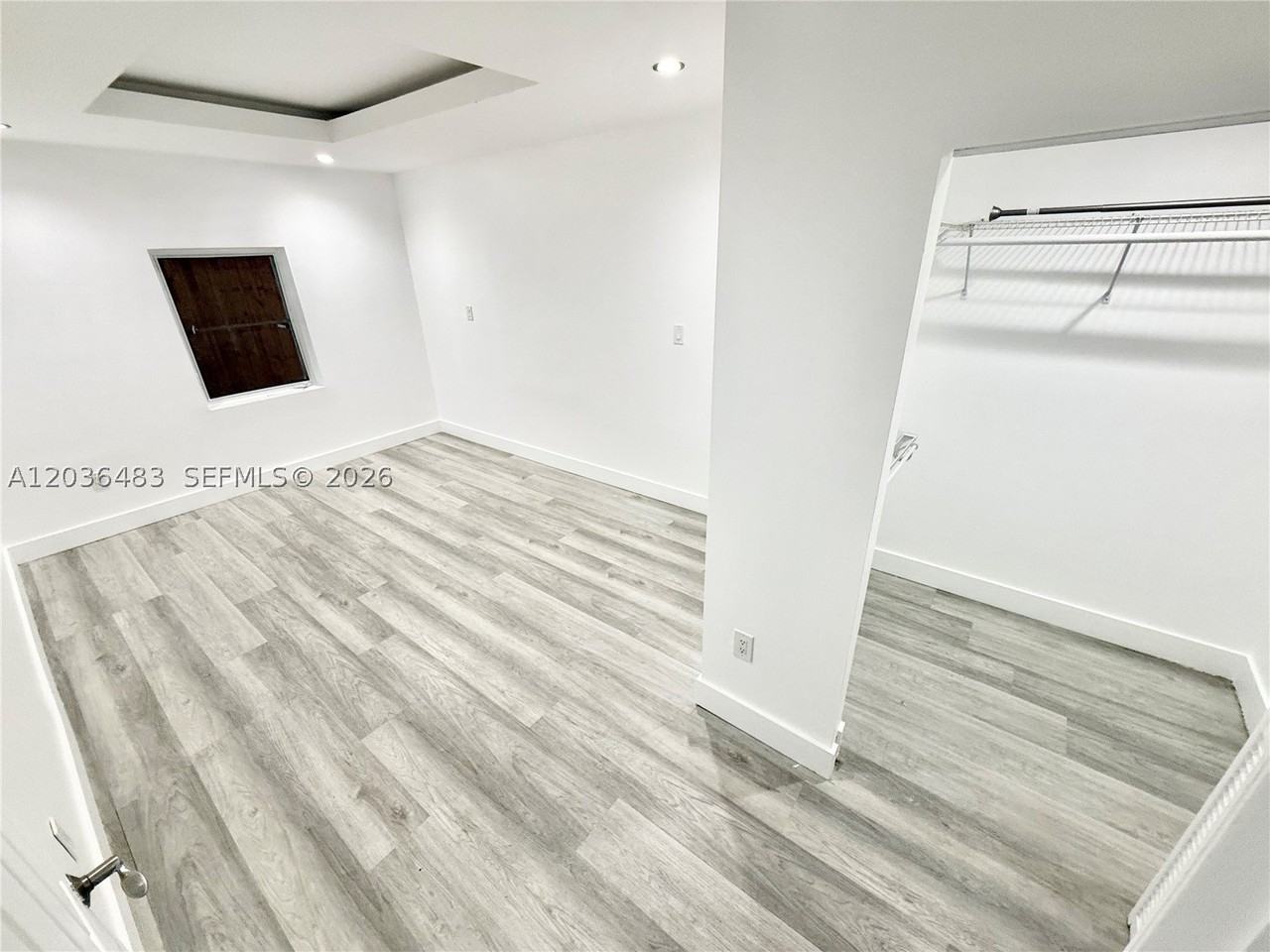 1272 Ne 145th St - Photo 5 of 18