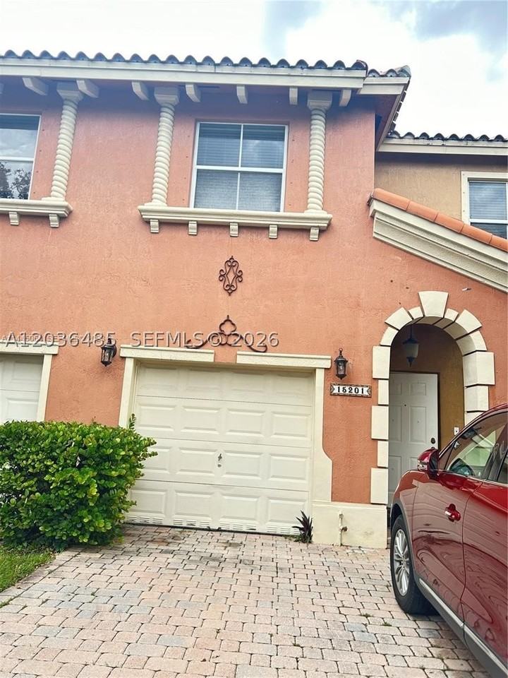 15201 Sw 30th Ter #152 - Photo 4 of 20