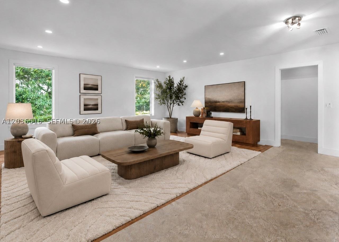 7711 Sw 47th Ave - Photo 3 of 26