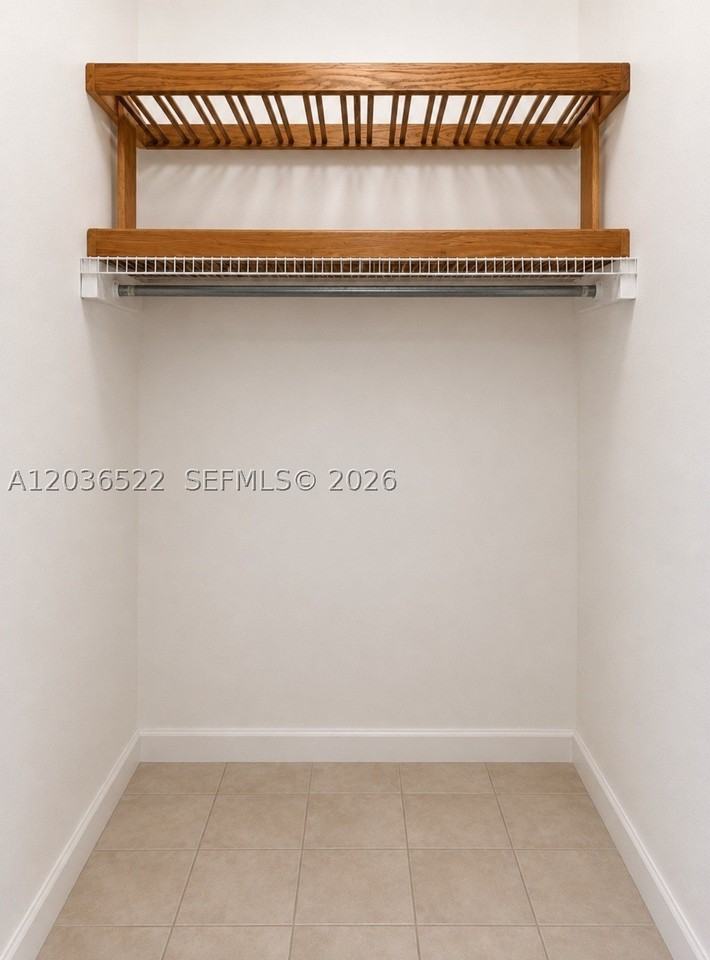 1005 Sw 30th St #1007 - Photo 7 of 14