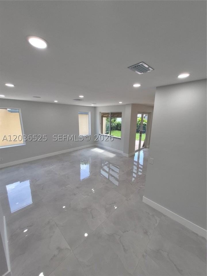 2176 Nw 184th Way - Photo 3 of 24