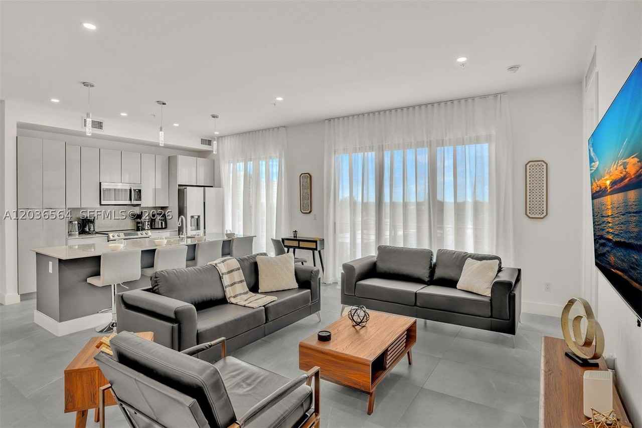 2100 Miami Rd #401 - Photo 5 of 29