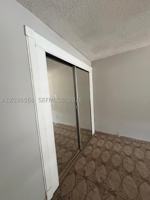 featured image of 610 Ne 4th Pl #1