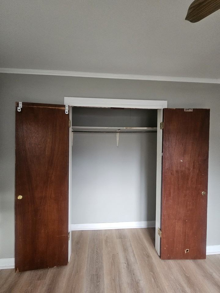 2427 Twin Ave #1 - Photo 4 of 10