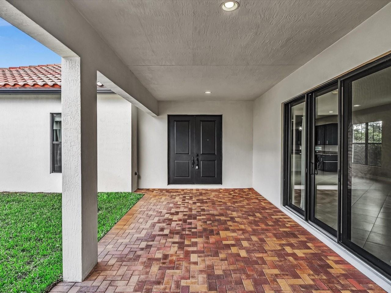 10630 Sw 55th St - Photo 2 of 49