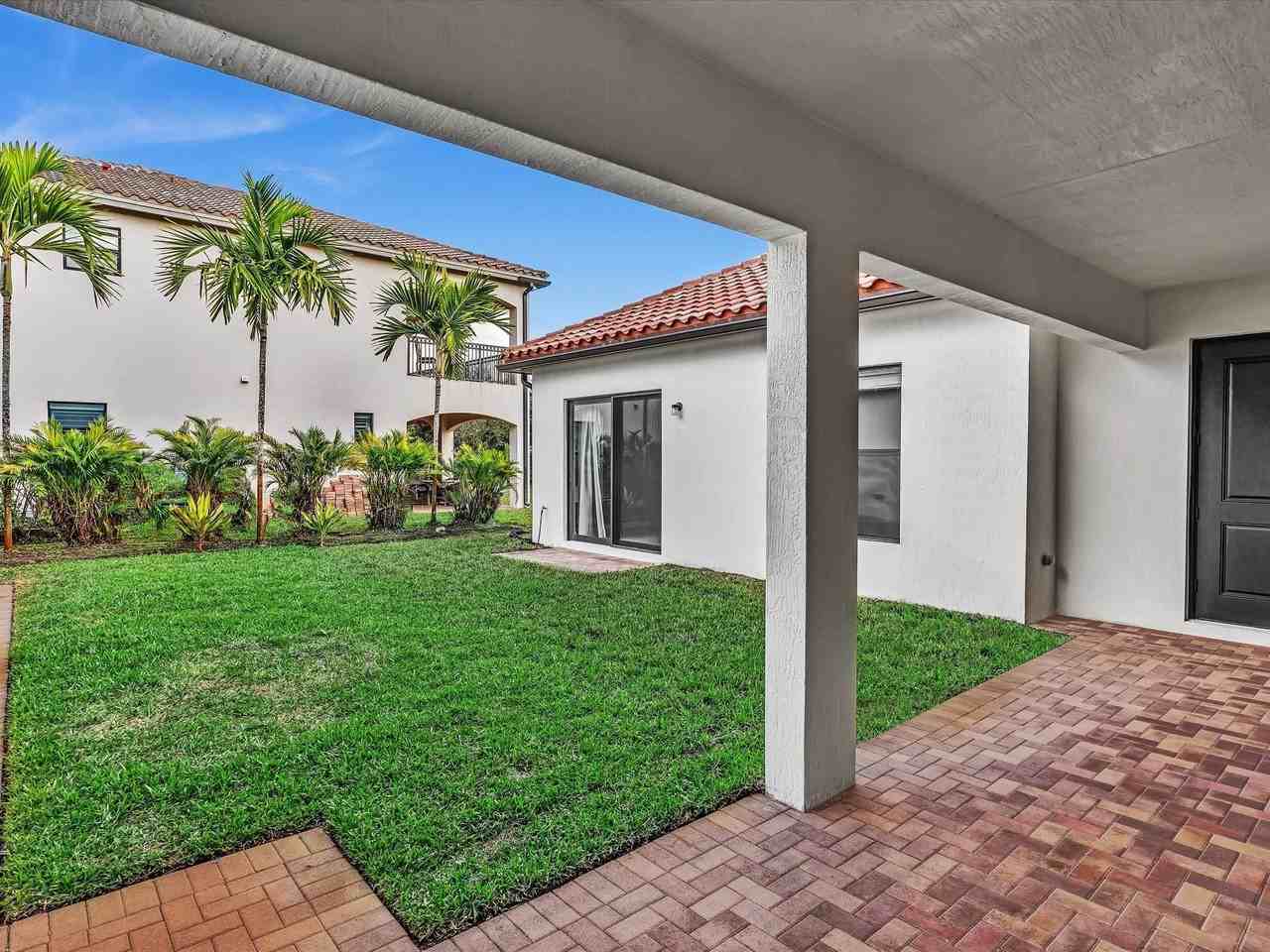 10630 Sw 55th St - Photo 3 of 49
