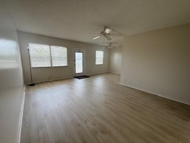 4078 Exeter E #E - Photo 7 of 39