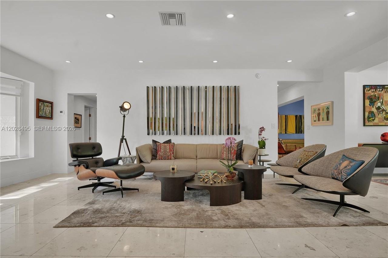 6111 Sw 86th St - Photo 4 of 8