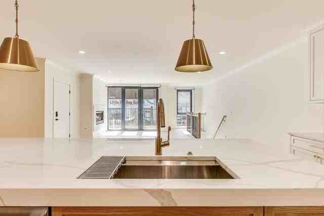 5019 N Lincoln Ave #1S - Photo 6 of 8