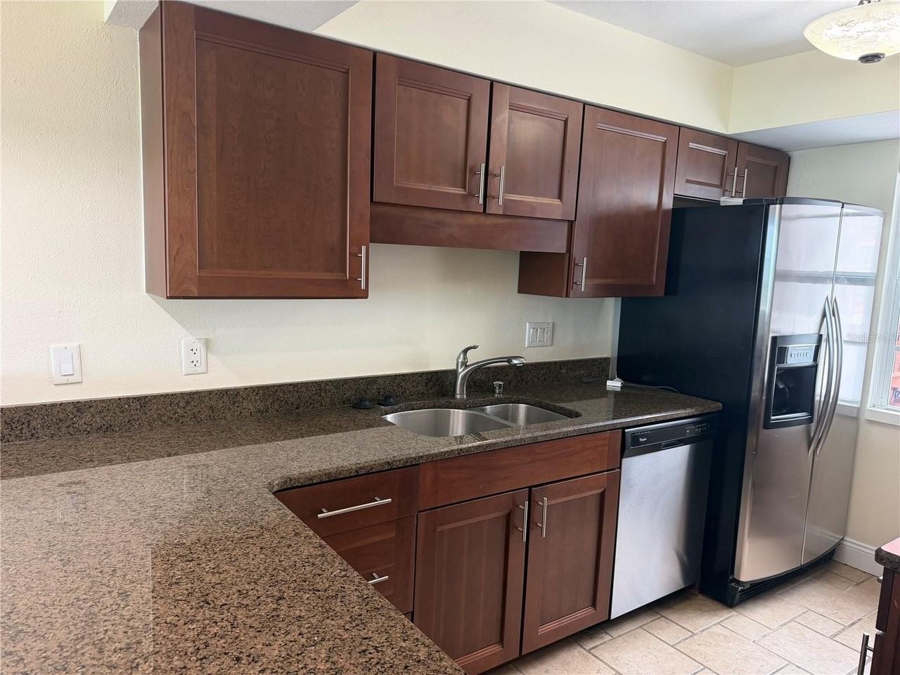 33 S Gulfstream Ave #1001 - Photo 6 of 31