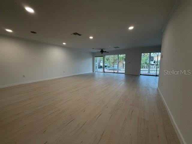 605 Lotus Ln - Photo 6 of 40