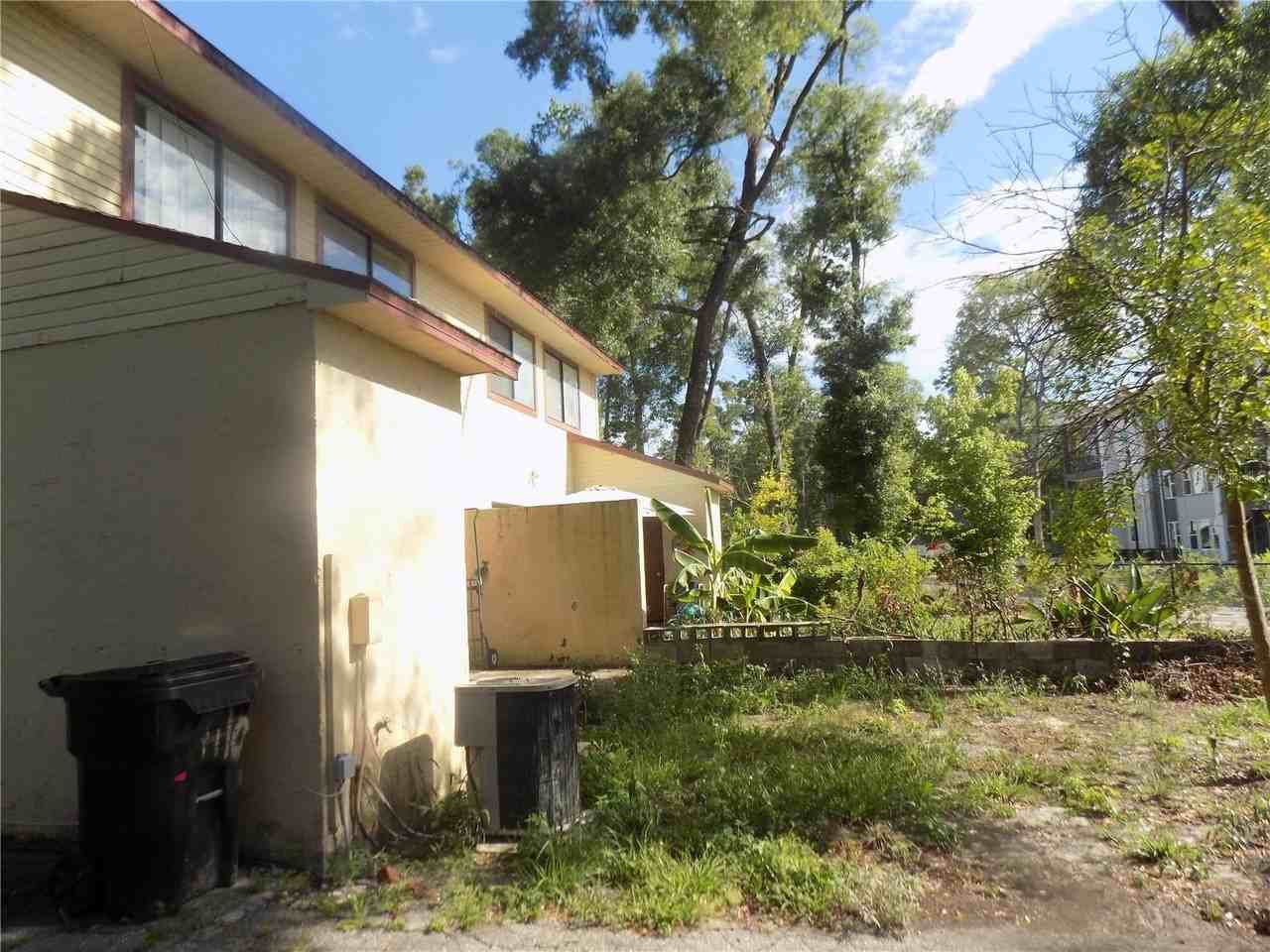 1110 Sw 62nd Ter - Photo 5 of 25