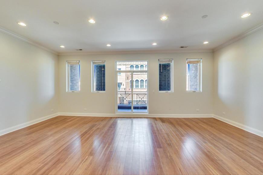 2341 W North Ave - Photo 3 of 10