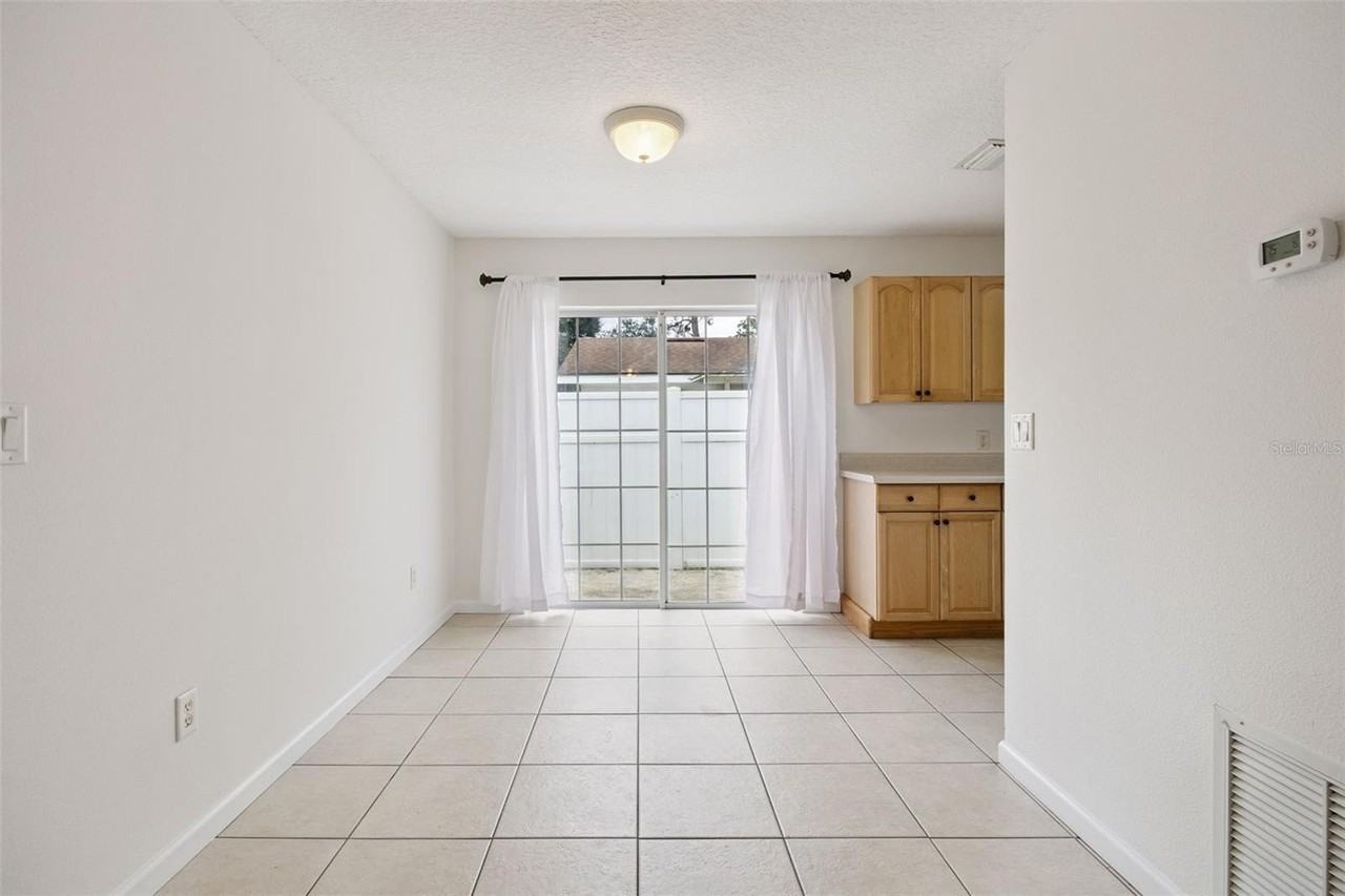 1105 N Rockingham Ave - Photo 6 of 17