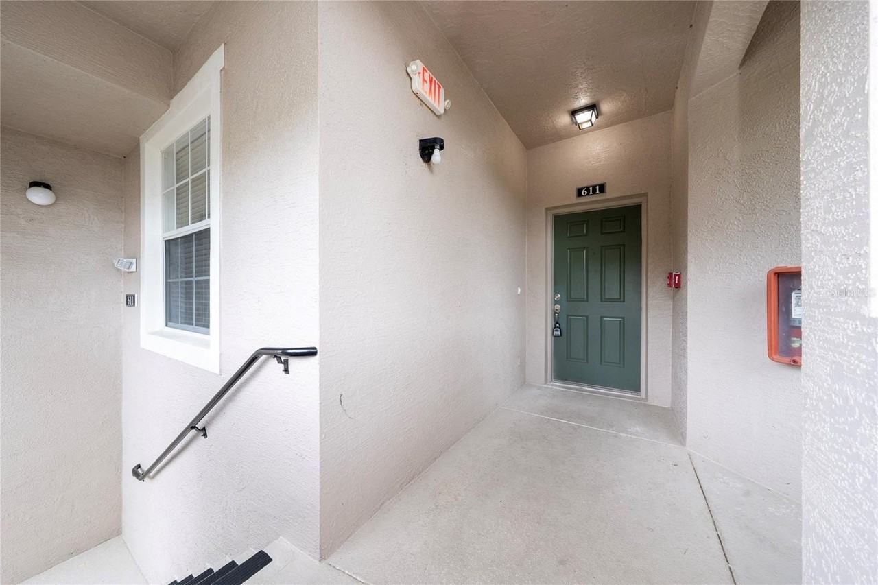 9417 Myrtle Creek Ln #611 - Photo 6 of 40
