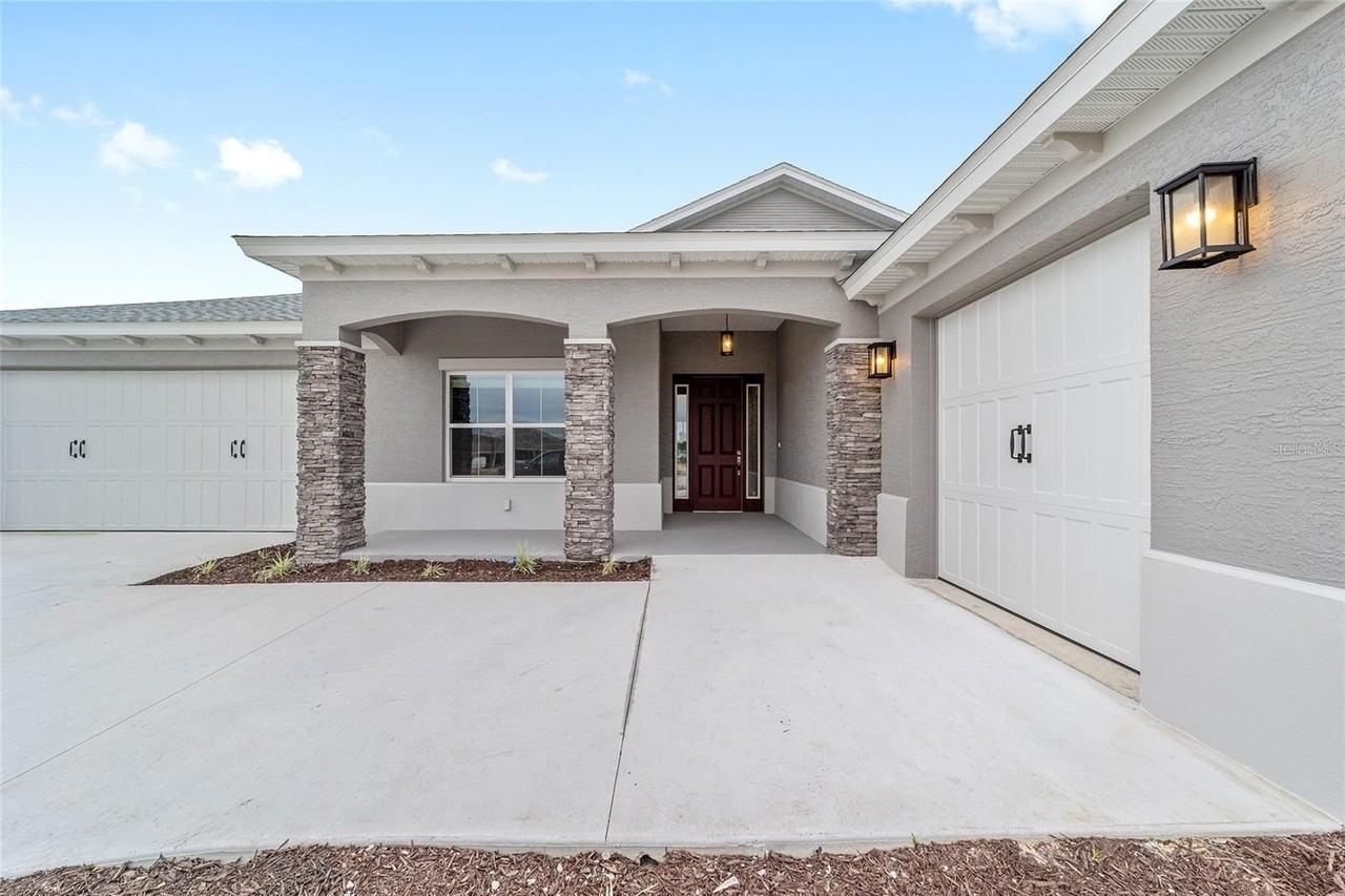 10305 Sw 105th Ter - Photo 4 of 41