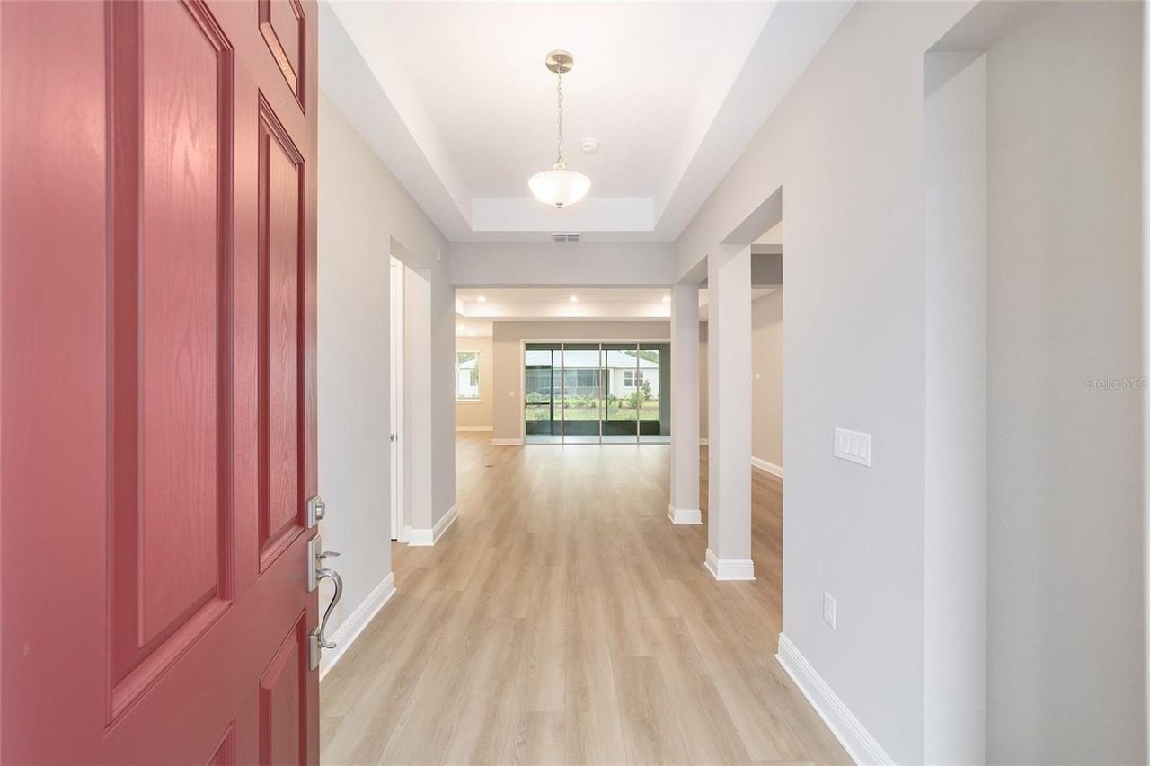 10305 Sw 105th Ter - Photo 6 of 41